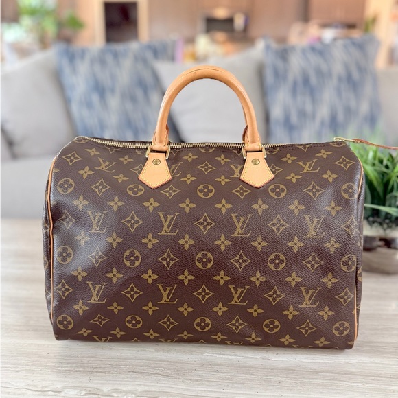 Louis Vuitton Other - Louis Vuitton Vintage Monogram Speedy 35